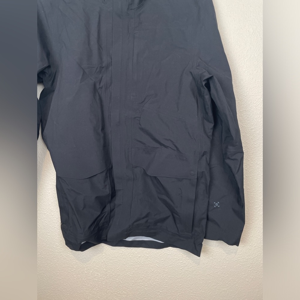 Lululemon Lightweight Packable Running Active Wat… - image 3